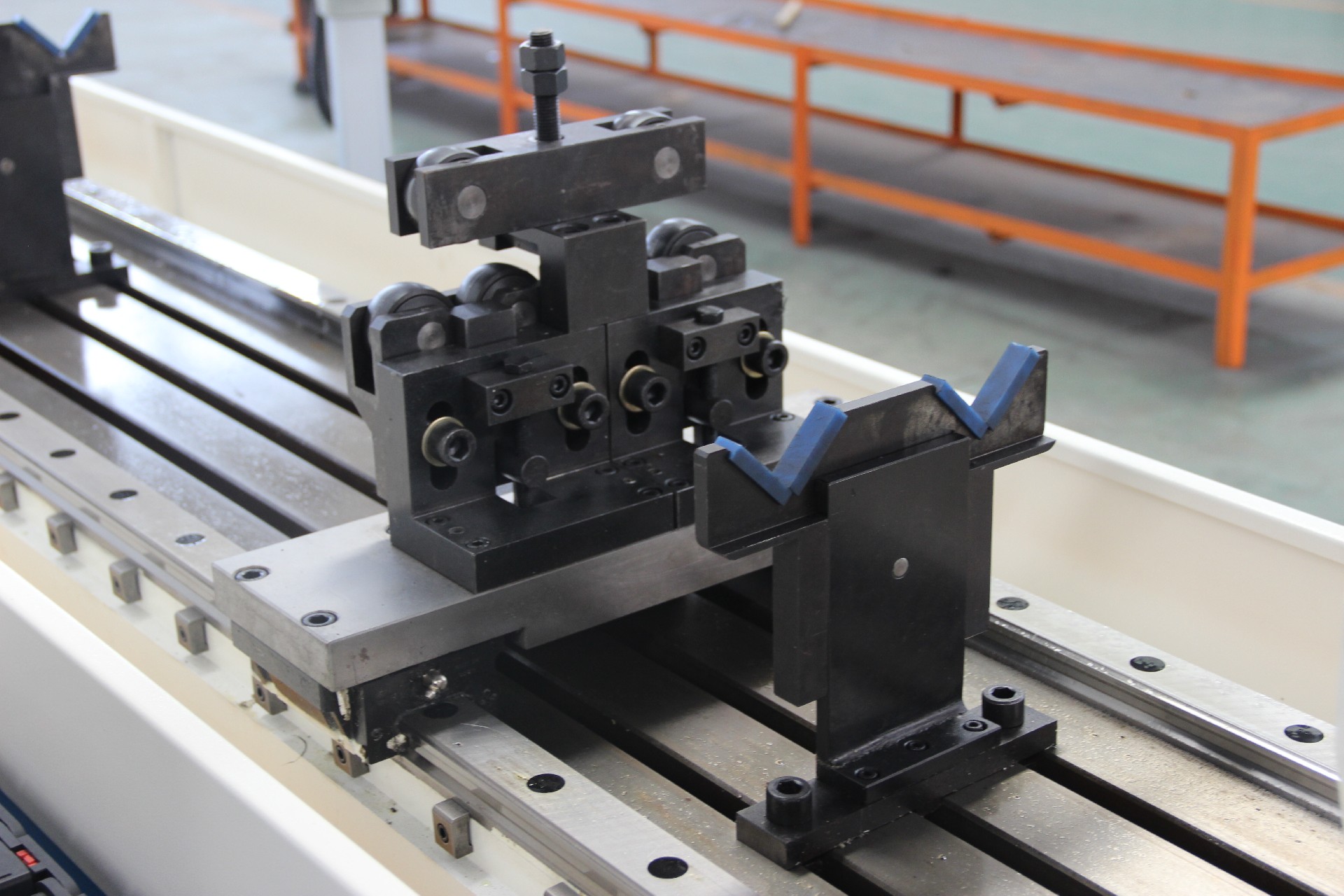 Precise Small hole Honing machine for Military Industry
